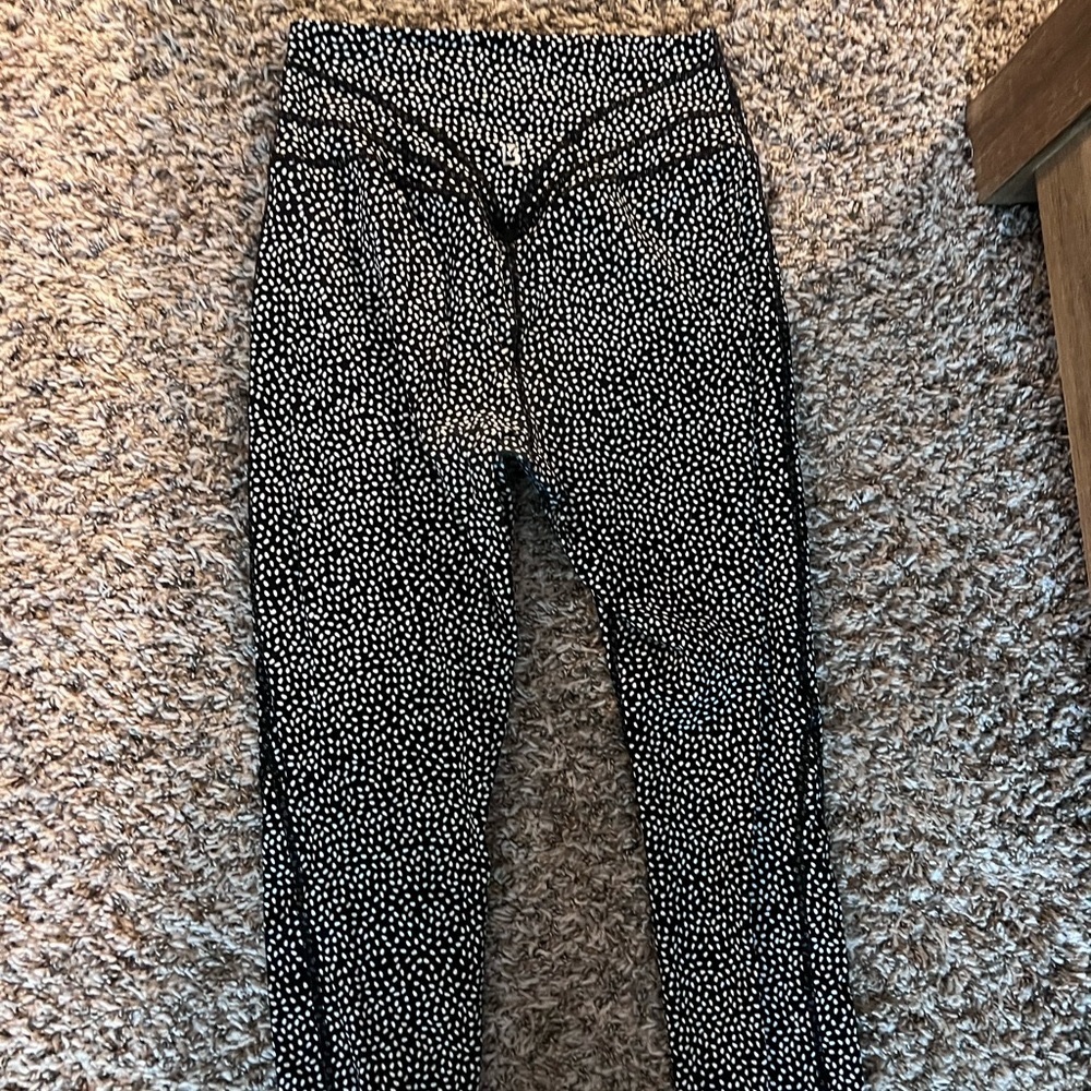 BuffBunny Bossy Print Legacy Legging - Medium